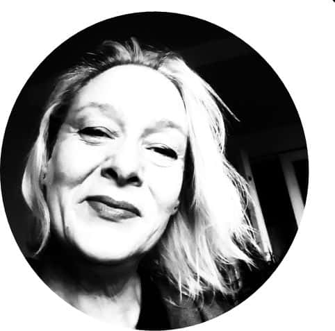 Eva-Simone, your multi lingual wine guide in Romania