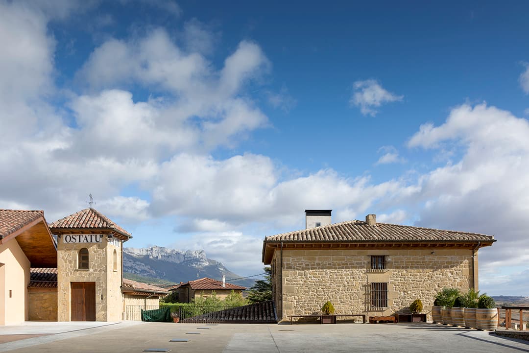 Ostatu - in front of winery