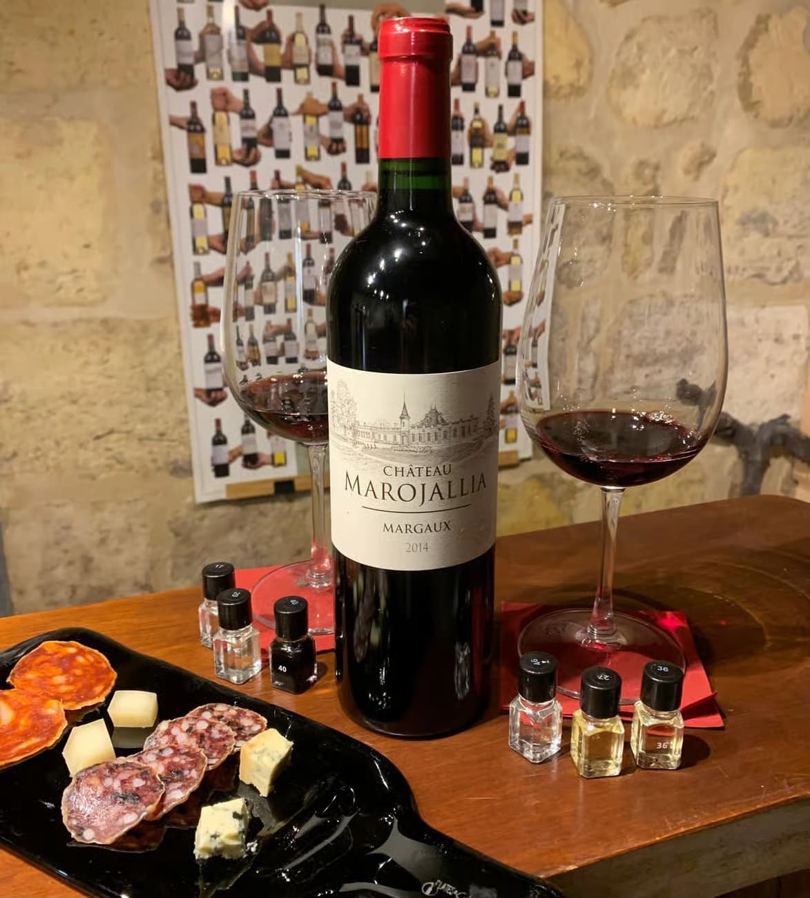 Dégustation de vins : vins rouges et charcuteries photo 3