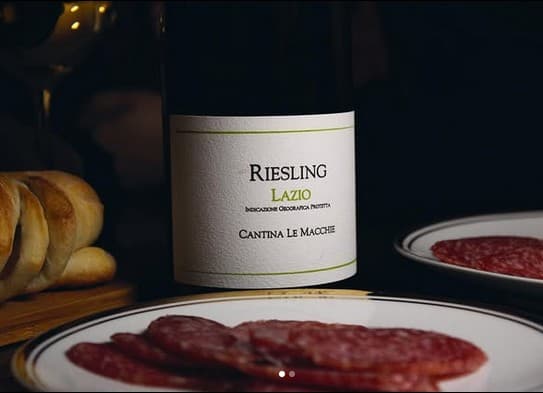Experiência de vinho e comida na Cantina Le Macchie