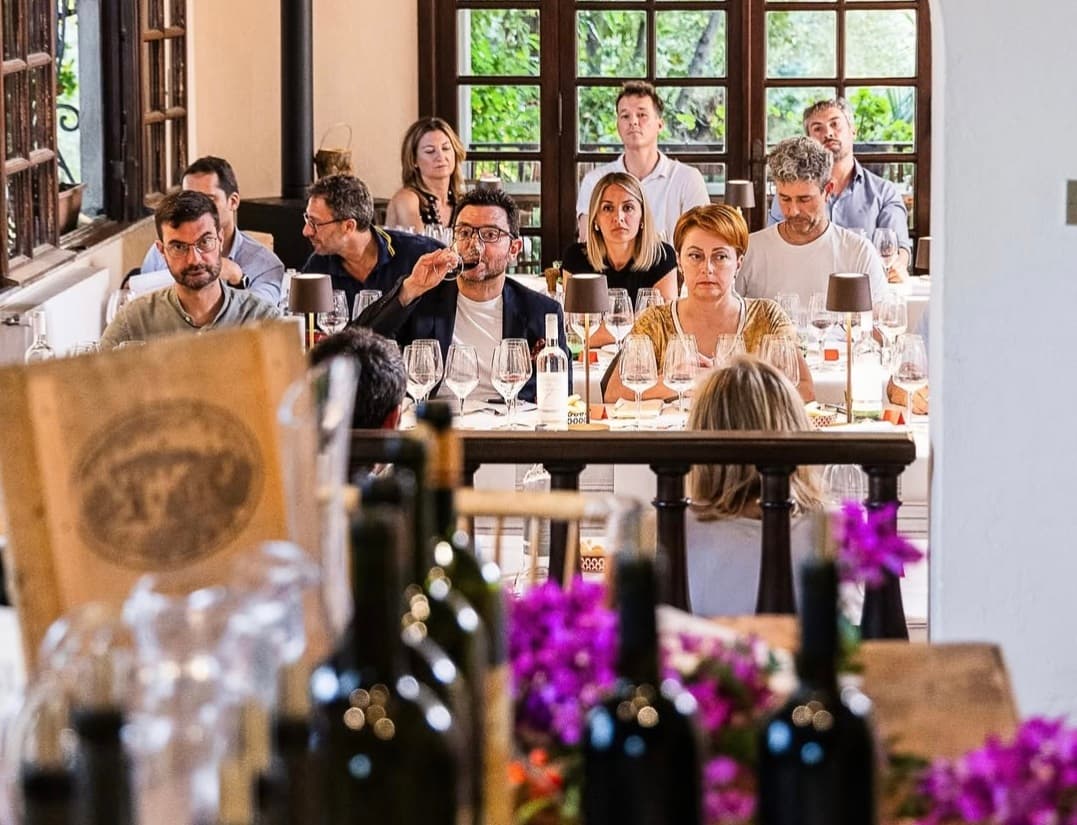 Explore the Essence of 6 Italian Wines photo 3