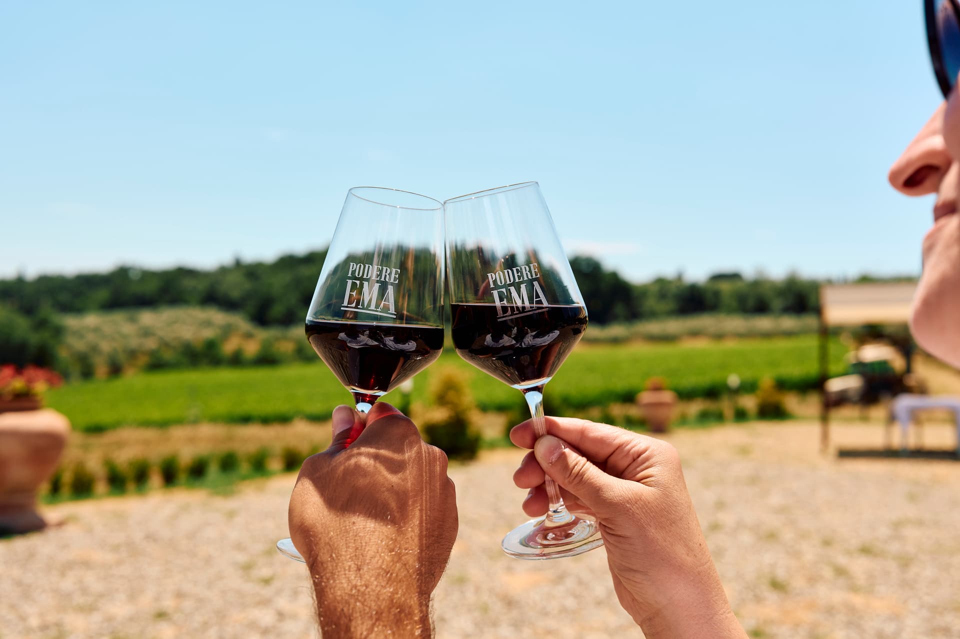 Die goldene Stunde: Aperitif mit Blick auf unsere Weinberge