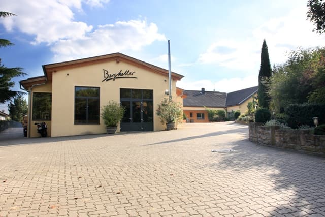 Bergkeller Winery: Organic Wines & Sparkling Delights foto 1