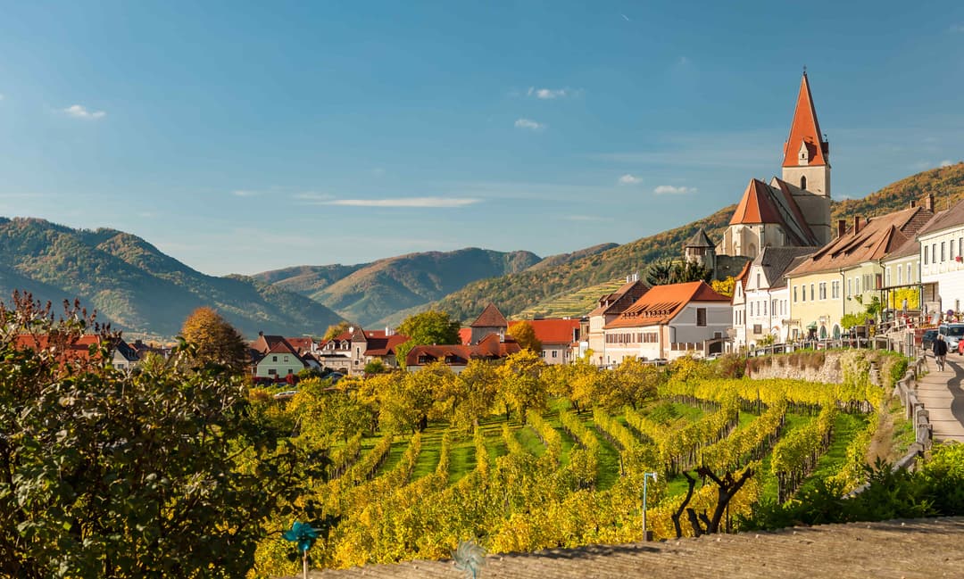 La città di Weissenkirchen Wachau nella regione vinicola della Bassa Austria