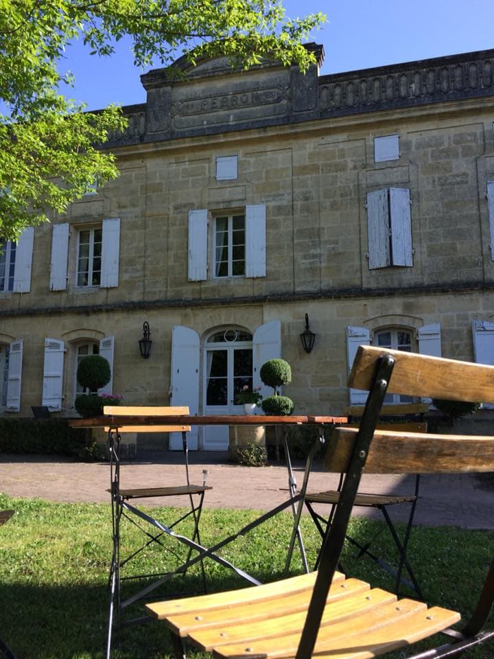 Château Perron: A Family Legacy in Bordeaux photo 4
