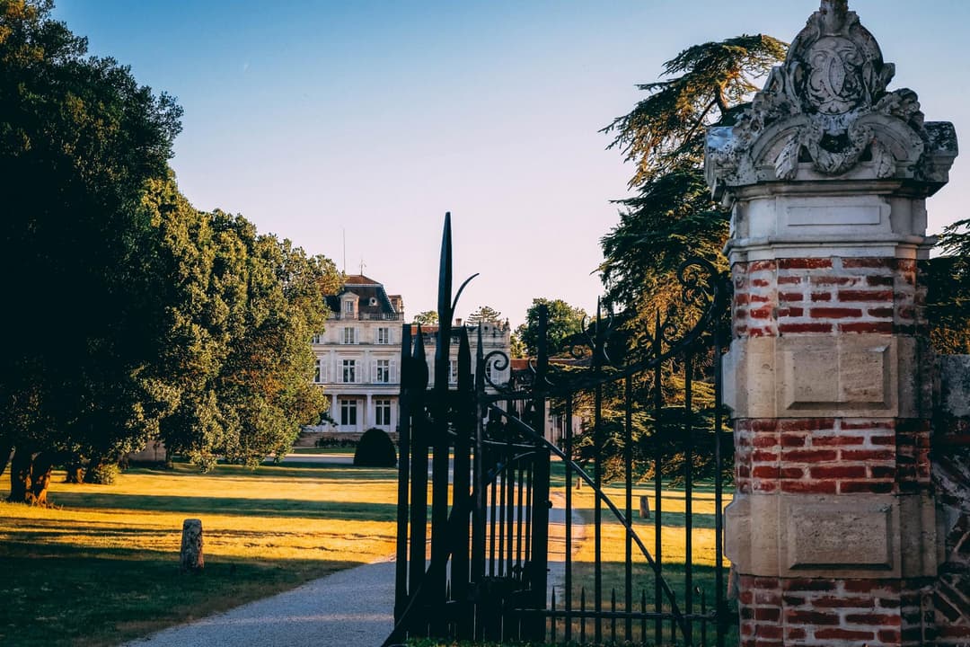 chateau-giscours-winery2_csbzoh