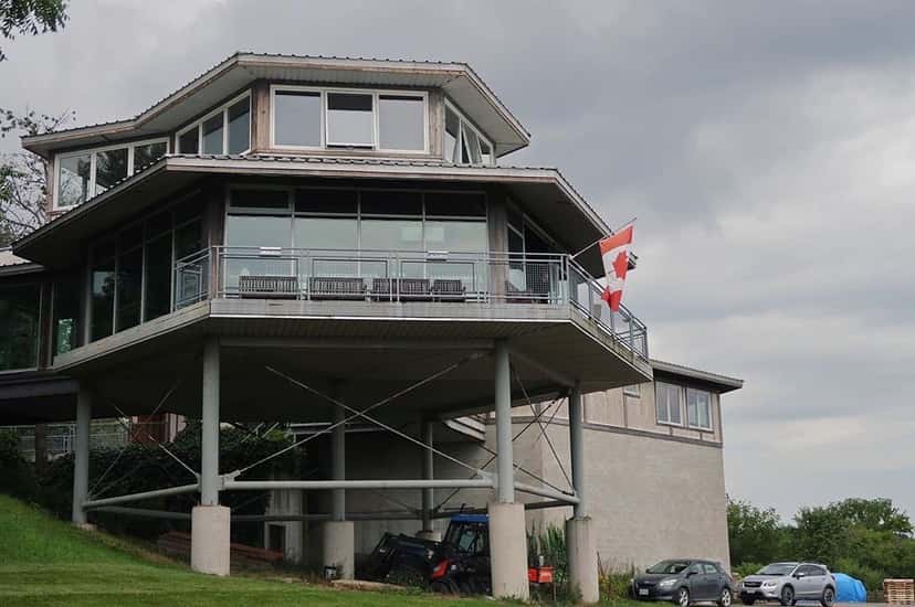 Flat Rock Cellars