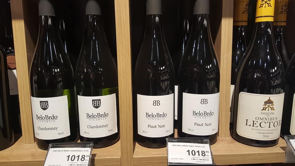 Degustação de vinhos na vinícola Belo Brdo