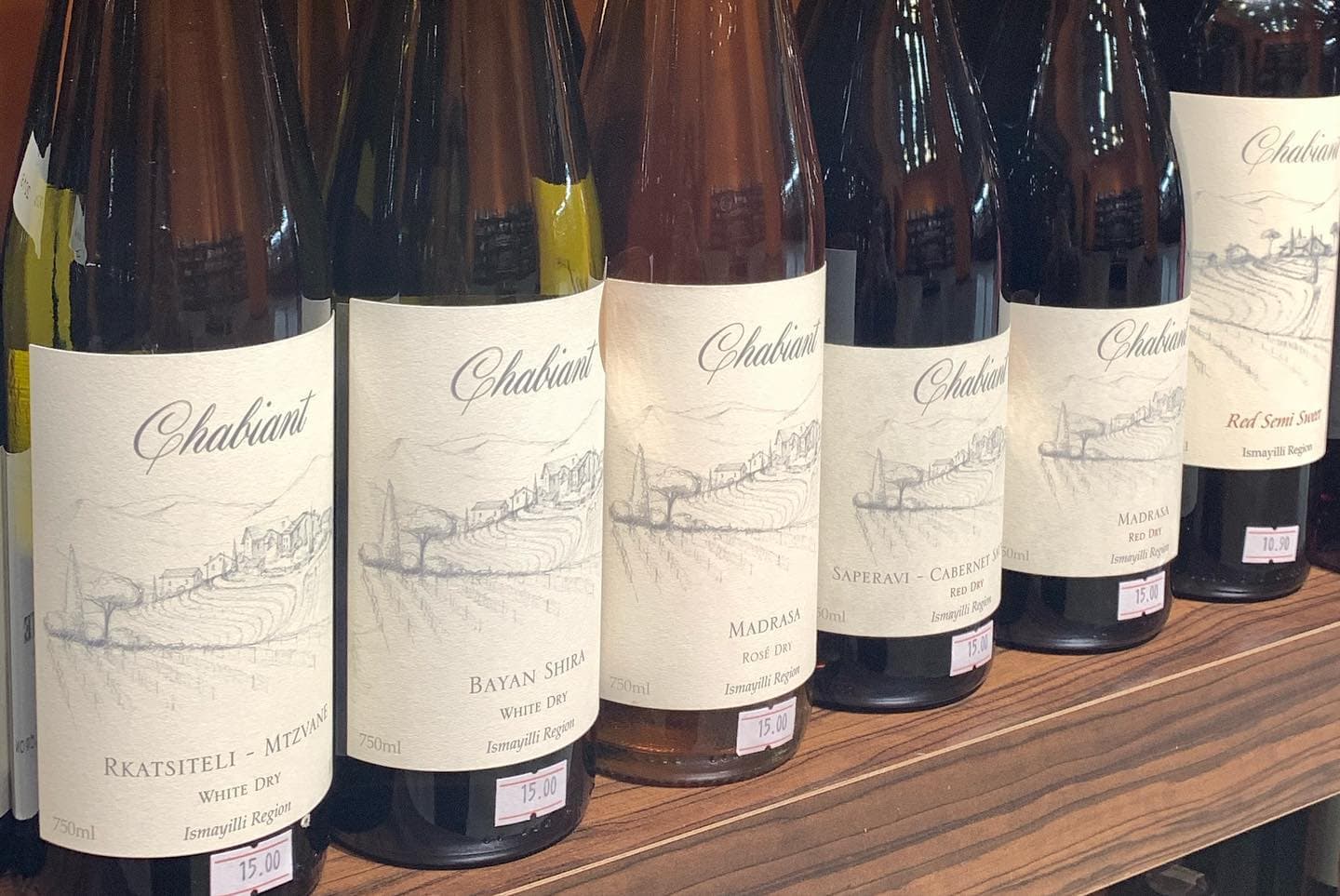 Degustazione e tour di vini premium presso l'azienda vinicola Chabiant