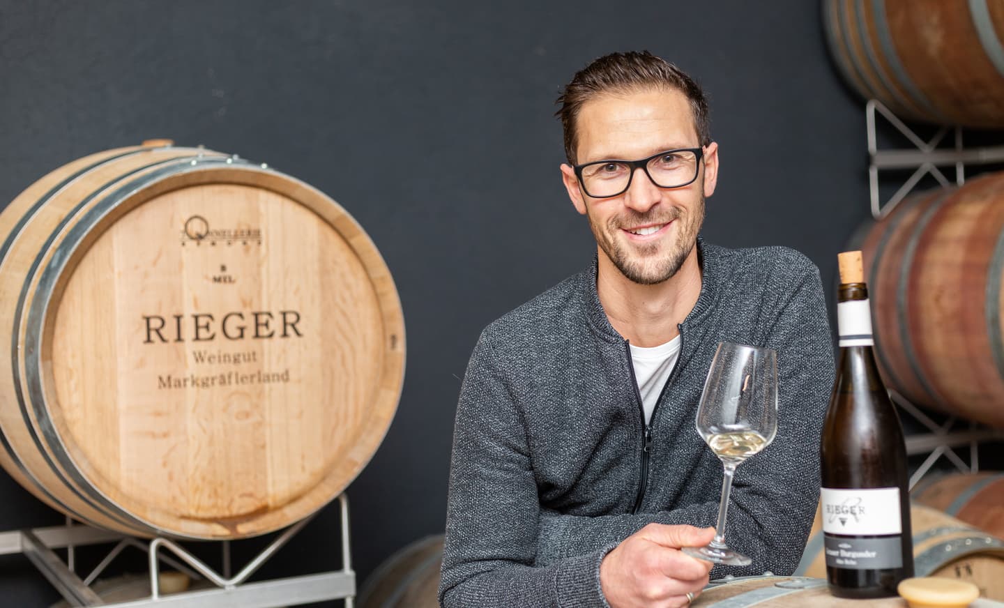 Vinprovning och besök av våra biodynamiska vingårdar och/eller källare