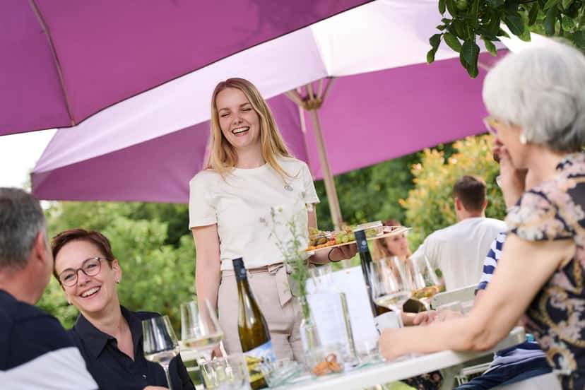 Cata de vinos al aire libre o en interiores | Cata de vinos en Weingut Gebert