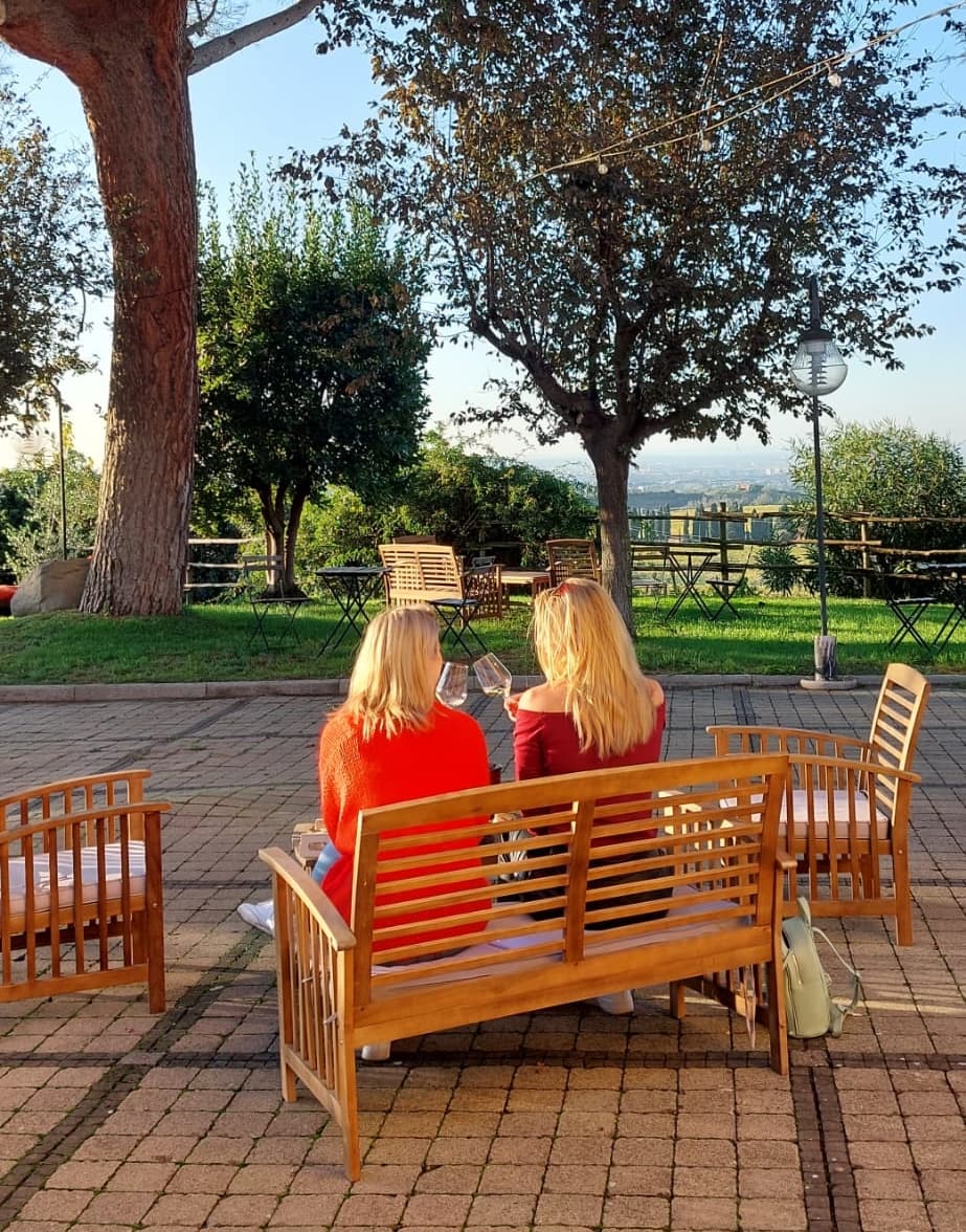 Experiência e degustação de vinhos no vinhedo familiar Merumalia