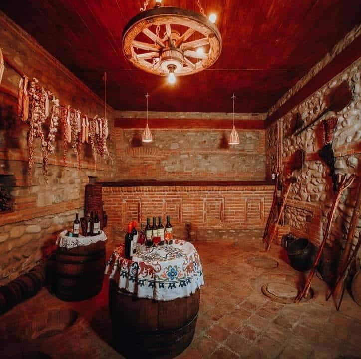 Degustazione di vini e cena al Marani di Lomtadze