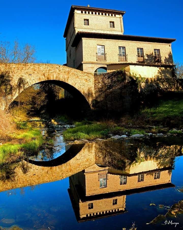 Basque Country Txakoli & Medieval Tower Tour