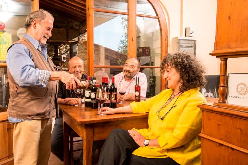 Dégustation de vins et de produits locaux chez Mannucci Droandi