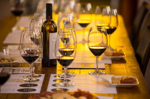 Degustação de vinhos na vinícola Chapel Hill