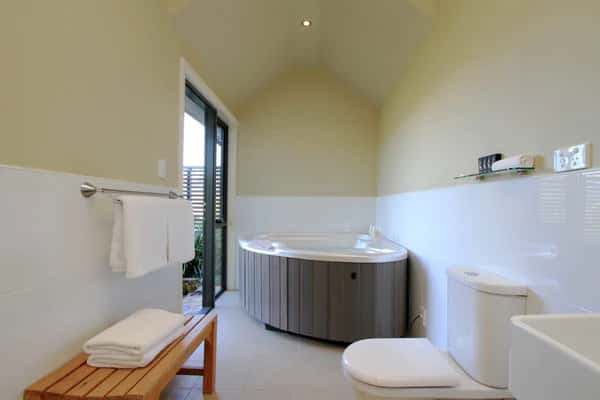 Sunrise Lodge Retreat at Dryridge Estate