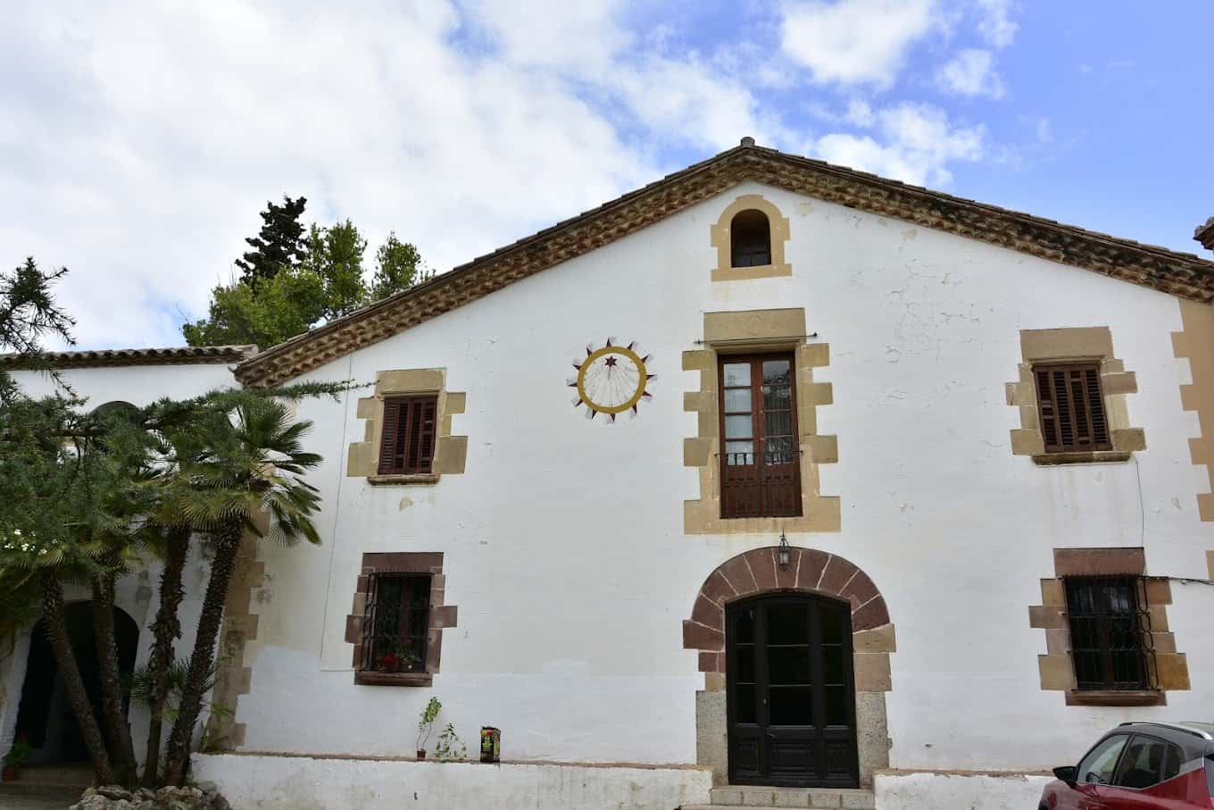 Catalonia Vineyard Journey: Wine & Gastronomy at Montau