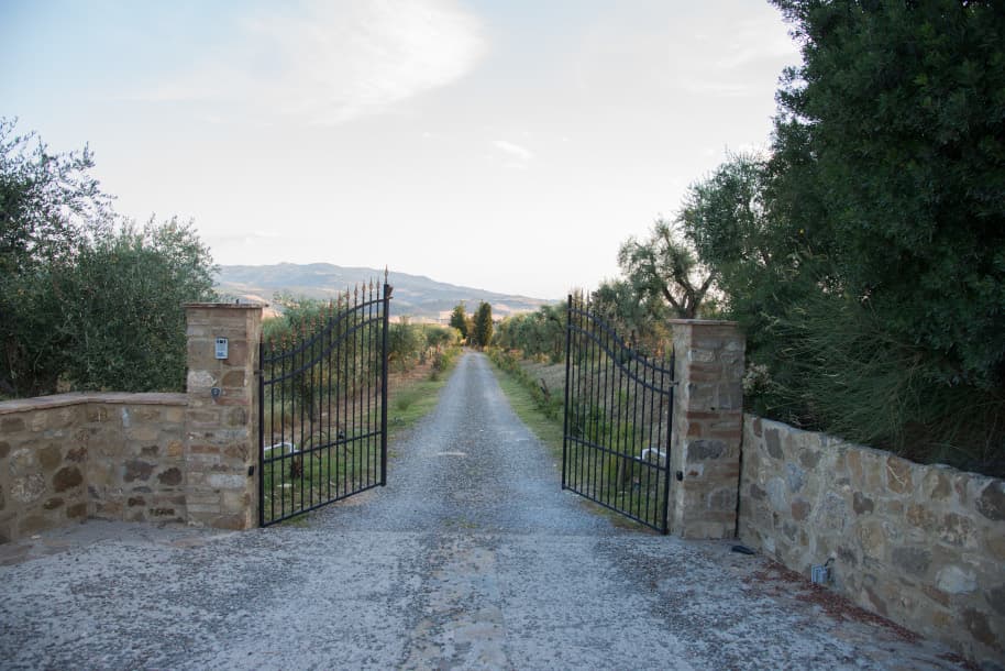 Tuscan Wine & Vineyard Escape at Tenuta Pian delle Ginestre