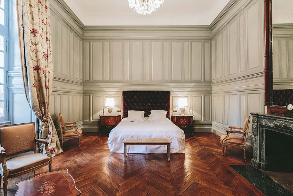 Bo i lyx med en magnifik utsikt över vingårdar på Château de Paraza