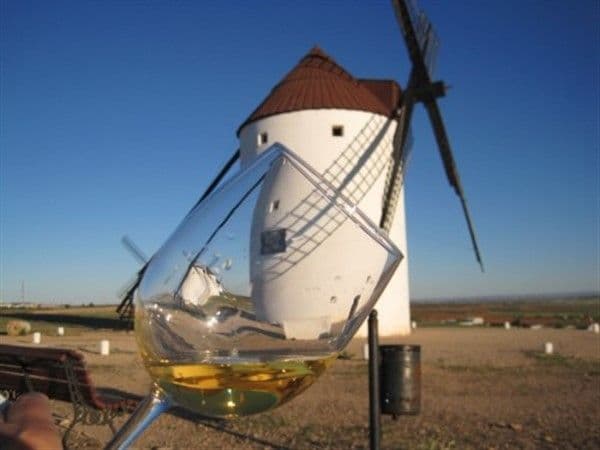 Experiencia de Vino Momish: Un Sabor a Tradición
