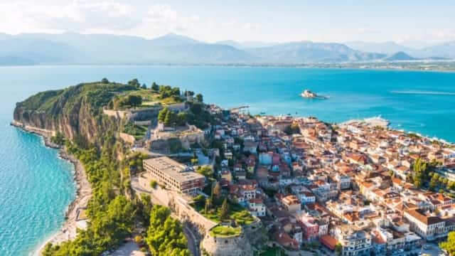 Mercedes Private Tour Nafplio, Corinth Canal & Nemea Wine Tasting