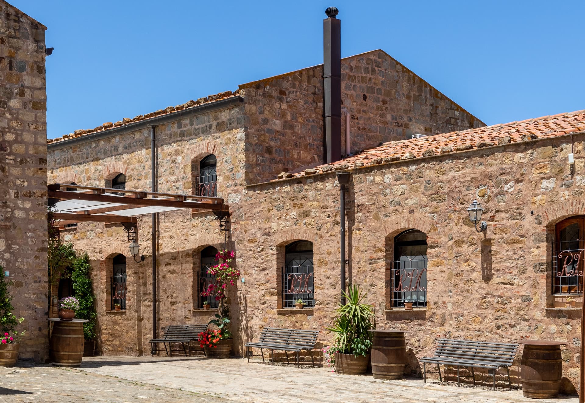 Gastronomie & Vin | Abbaye de Santa Anastasie