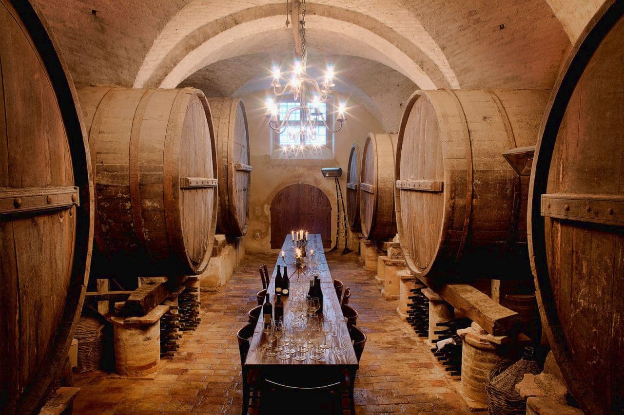 Vinho e comida no Castello di Semivicoli