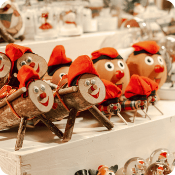 Barcelona-christmas-market-catalan-decorative-figures