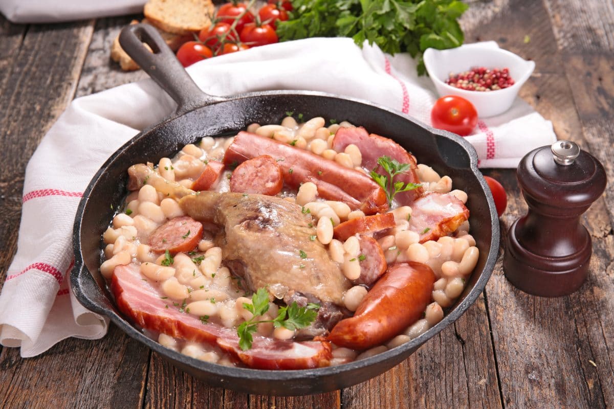 Cassoulet-castelnaudary-Languedoc-Roussillon-France-speciality