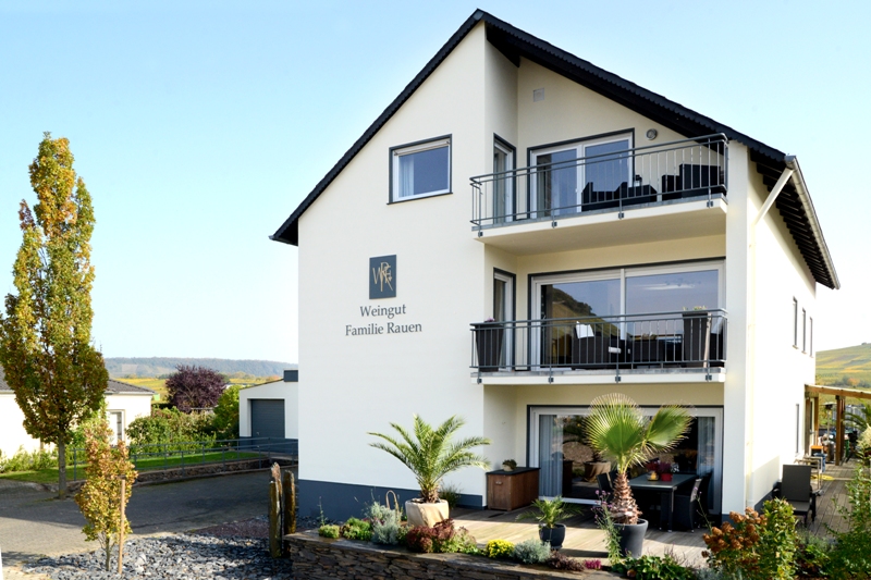 Weingut Familie Rauen - Wine Tasting & Tour | Winetourism.com