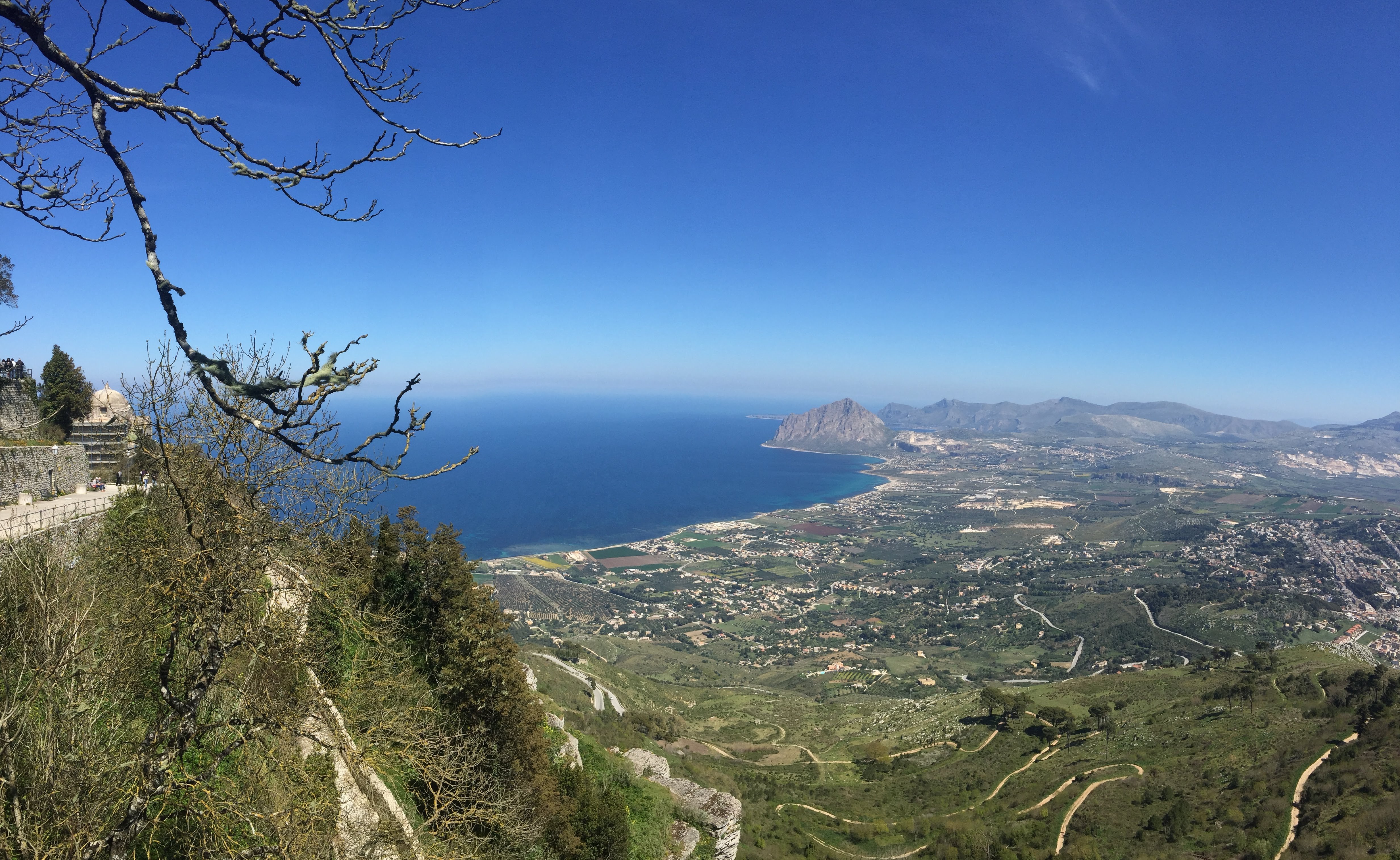 Vista dalla citt&agrave; antica di Erice, Sicilia, Italia