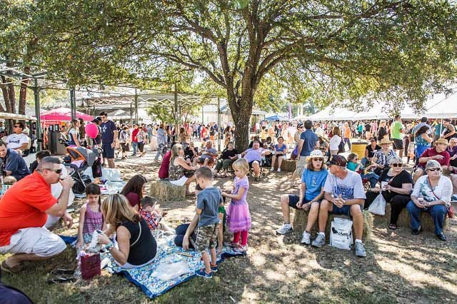 Fredericksburg-Food-Wine-Fest-Saturday-TourTexas